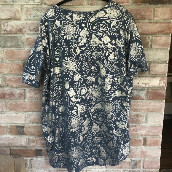 EUC LuLaRoe M Irma Elegant Collection blue/silver - Picture 2 of 4